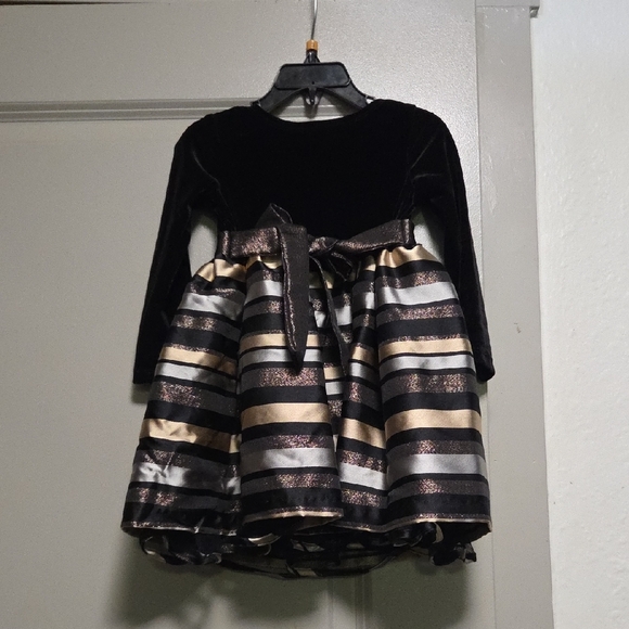 Bonnie Jean Black and Gold Formal Dress with Bow - Picture 2 of 6